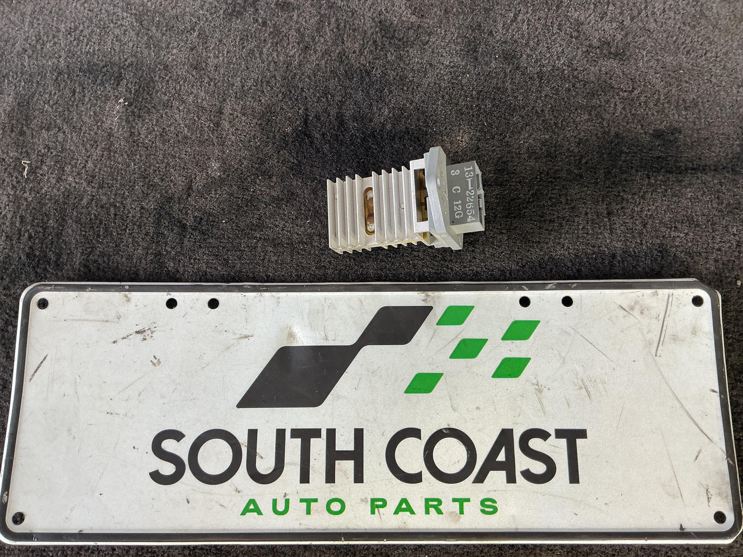 Holden Commodore VY  Fan Speed Resistor 13122654