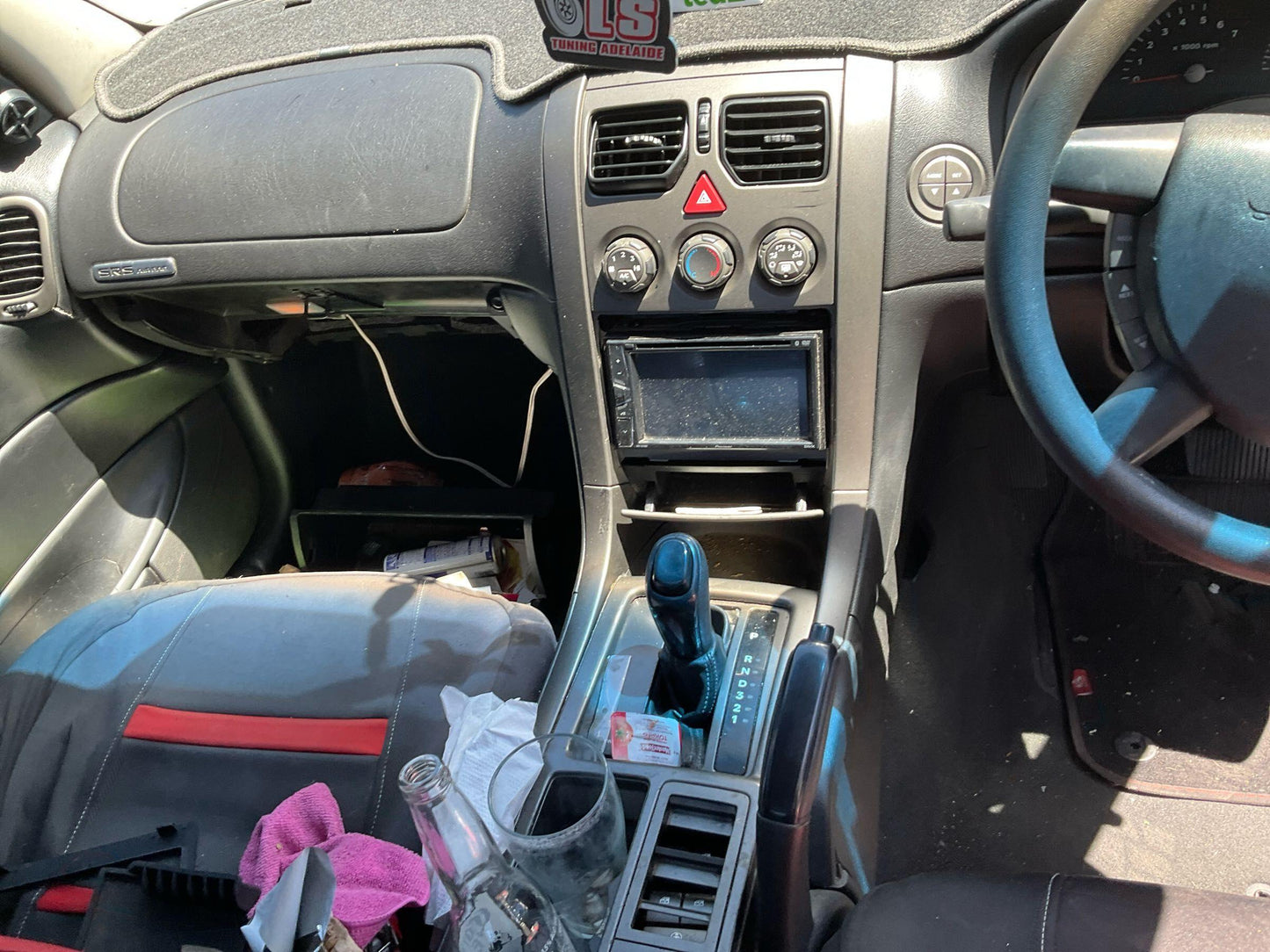 2005 - 2006 Holden Commodore Executive VZ Silver