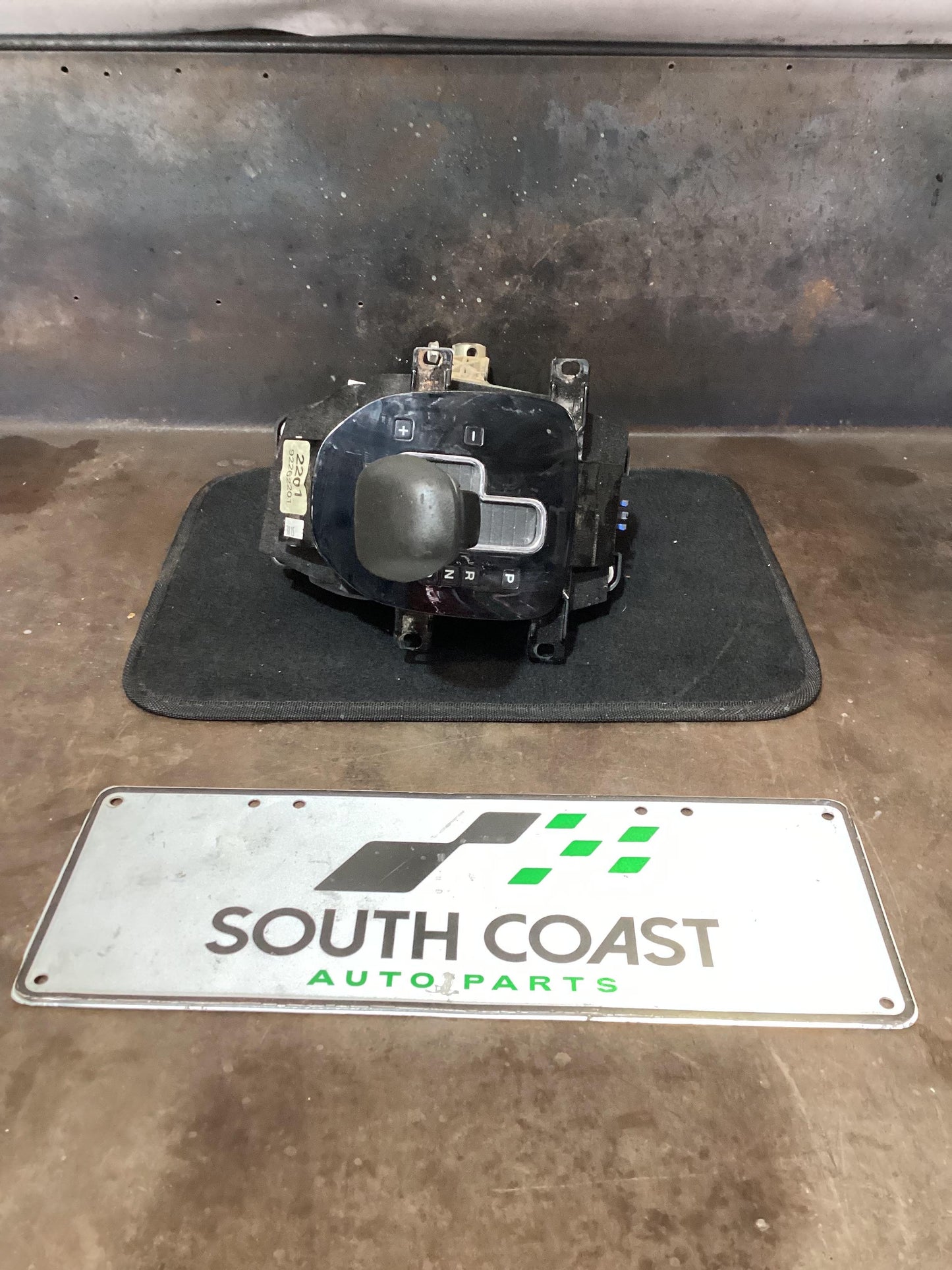 Holden Commodore VE  Automatic Shift Lever 92262201