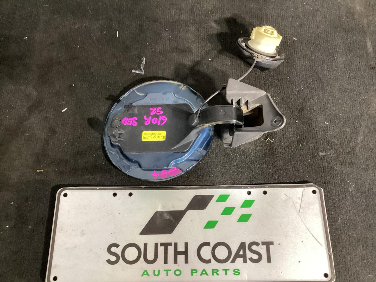 Holden Commodore   Fuel Cap 92213014