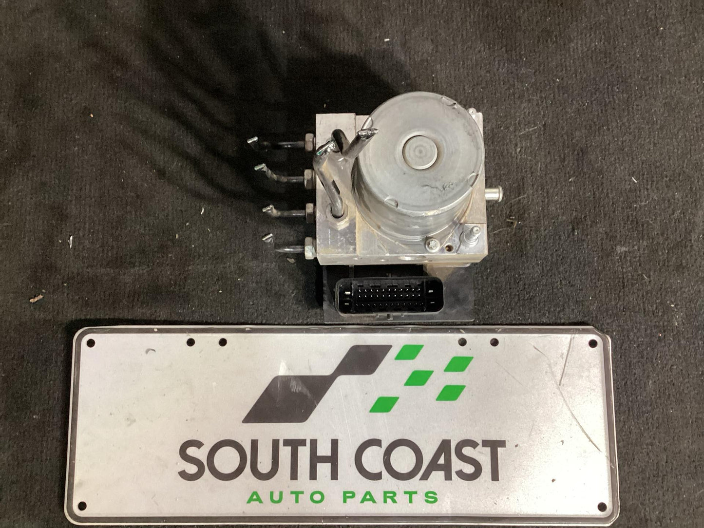Holden Commodore   ABS Brake Module 92256595