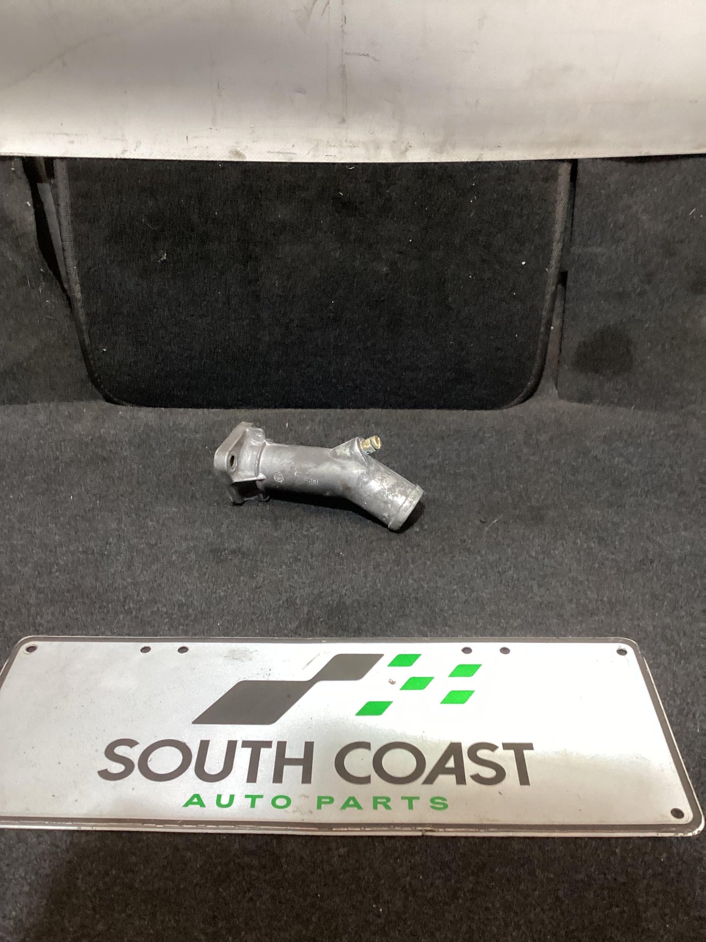 Holden Commodore VR  Thermostat Housing Water Pipe 92060713