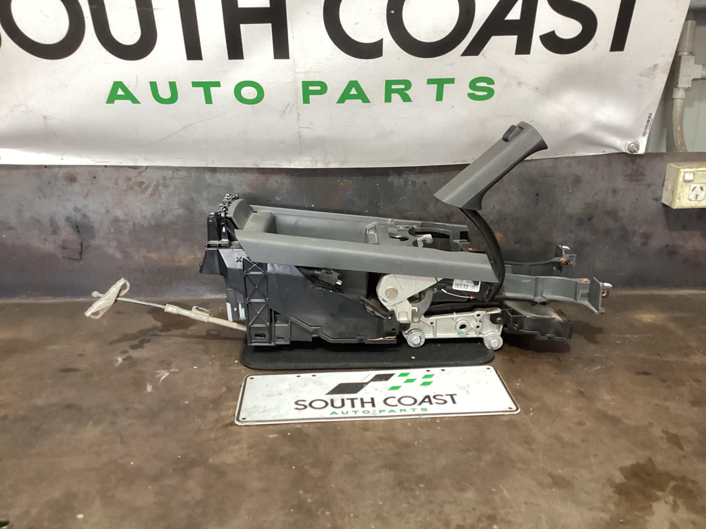Holden Commodore VE  Centre Console 92253069