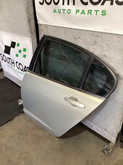 Holden Commodore VE 6G1EK5E79BL526529 Left Rear Door