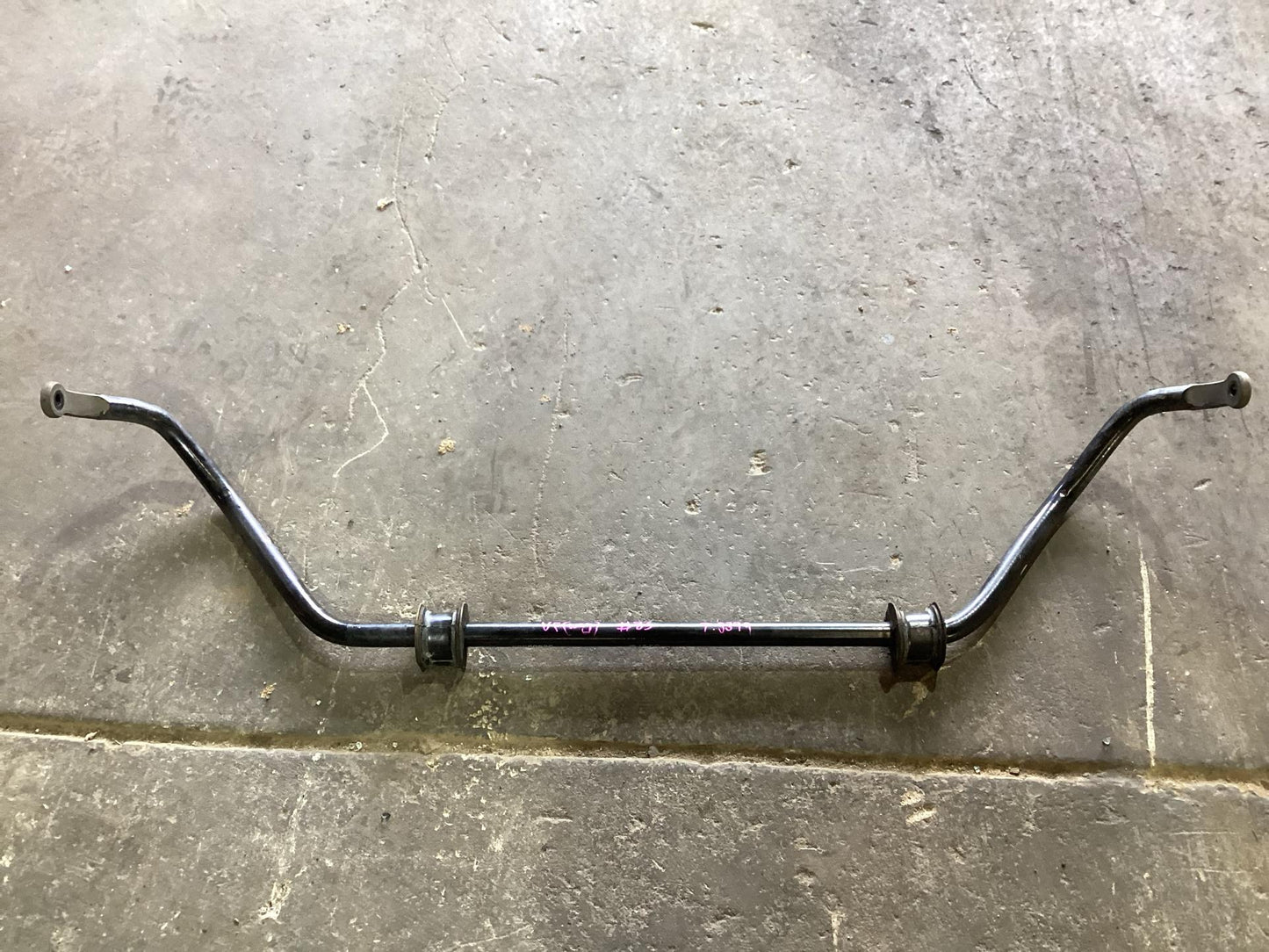 Holden Commodore VF  Front Sway Bar