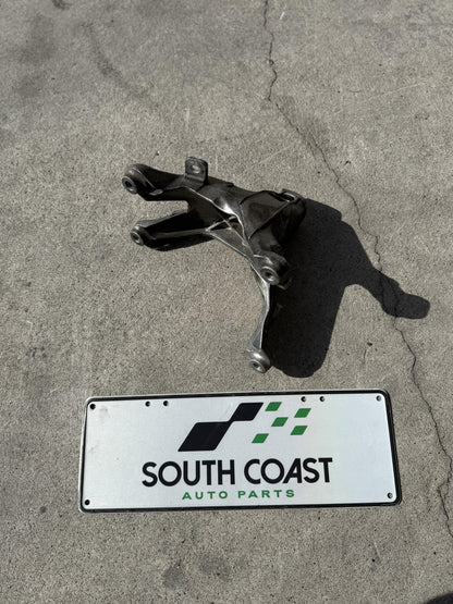 Audi A4 B8 WAUZZ8K9AA071441 Right Engine Mount 8K0199308BD