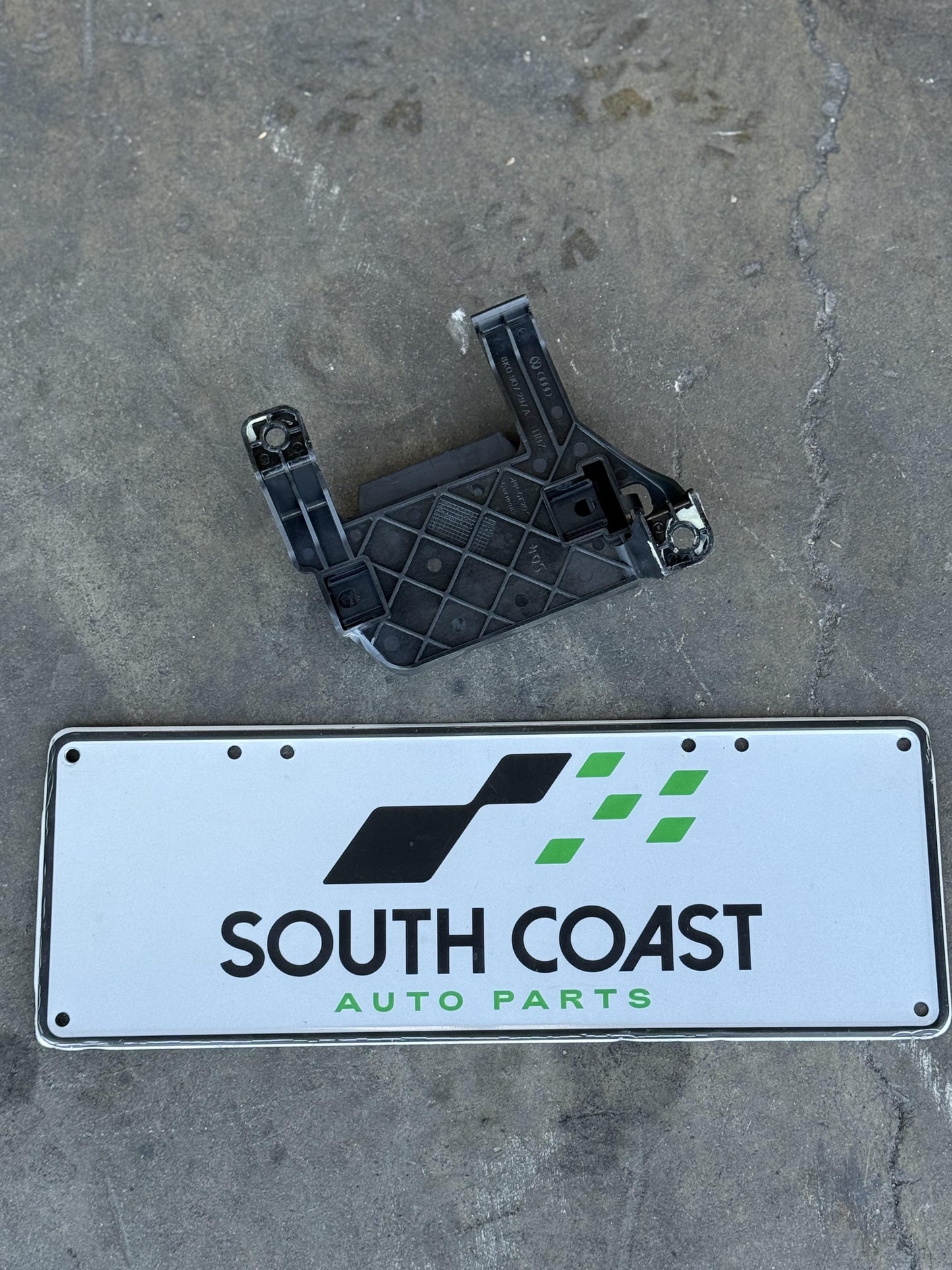 Audi A4 B8 WAUZZ8K9AA071441 Parking Assistant Module 8K0919475J