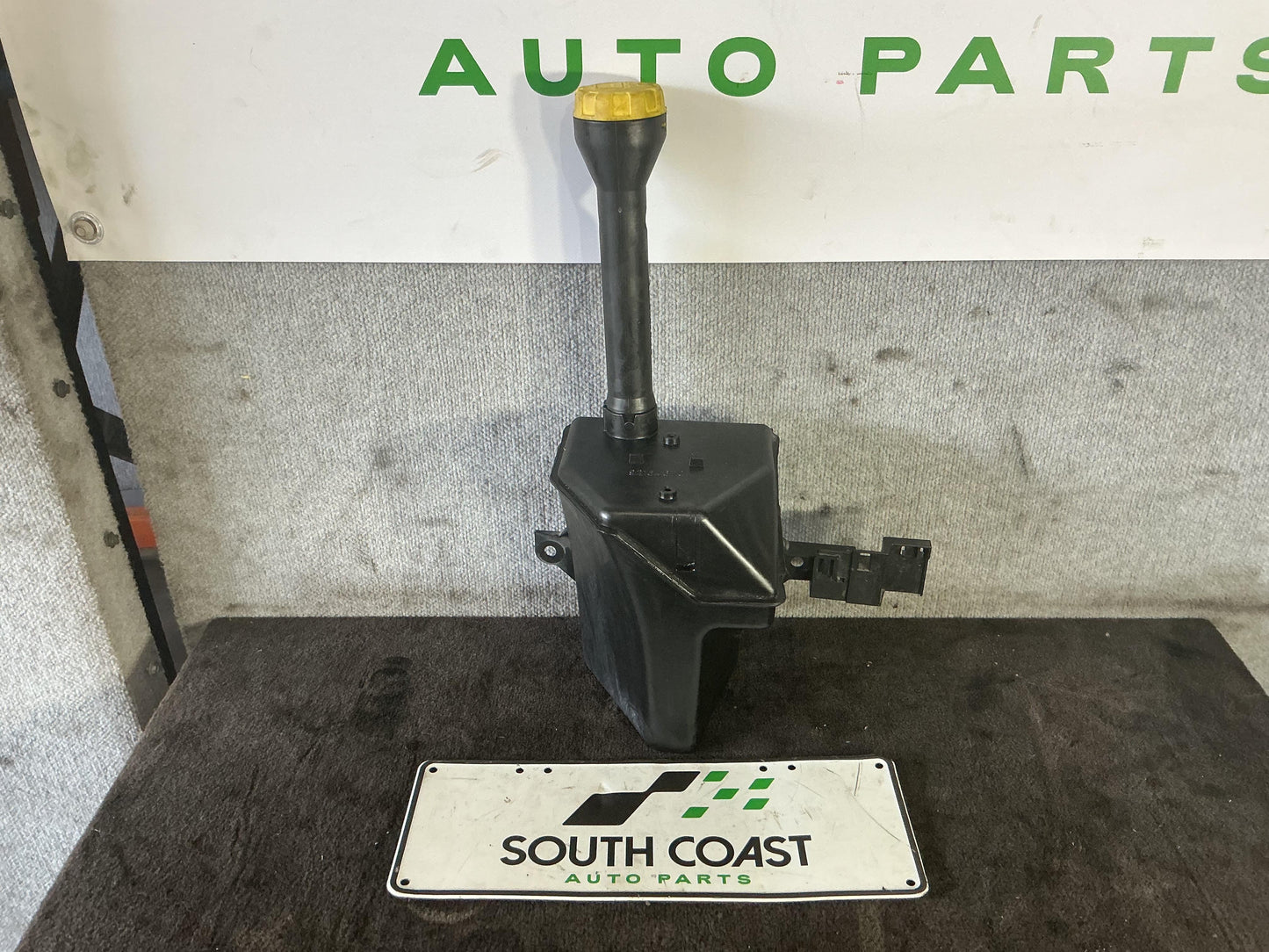Holden Commodore VE  Coolant Bottle 92164620