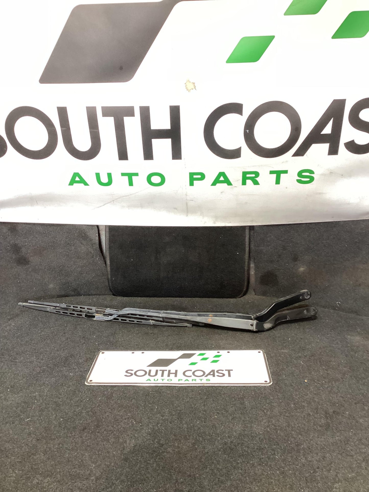 Holden Commodore VR  Wiper Arm Pair
