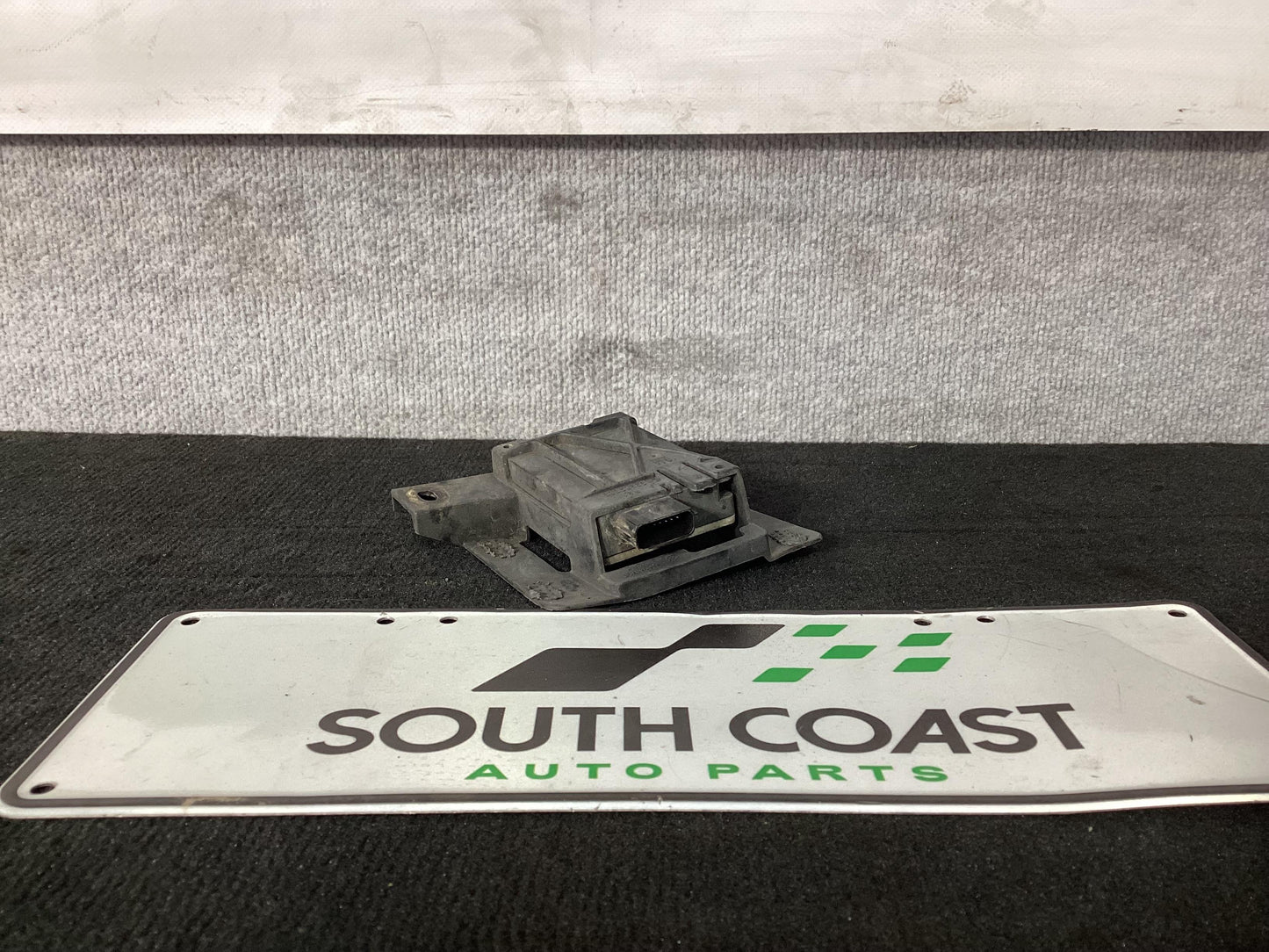 Holden Commodore VF  Rear Bumper Proximity Sensor 92262389