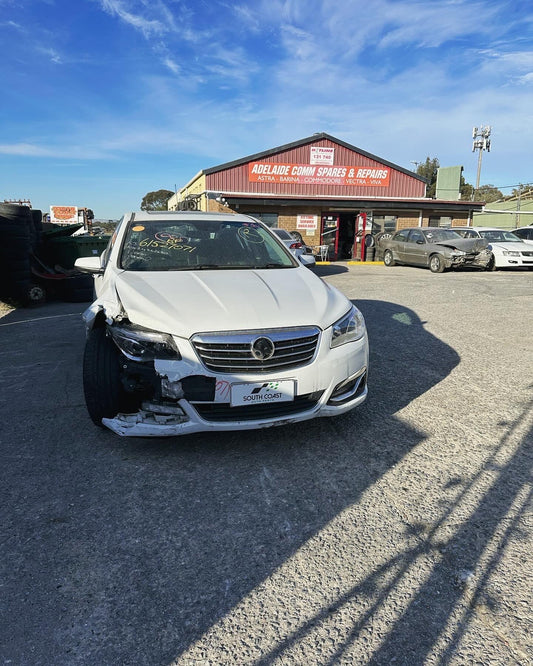 2015 Holden Calais V VF White