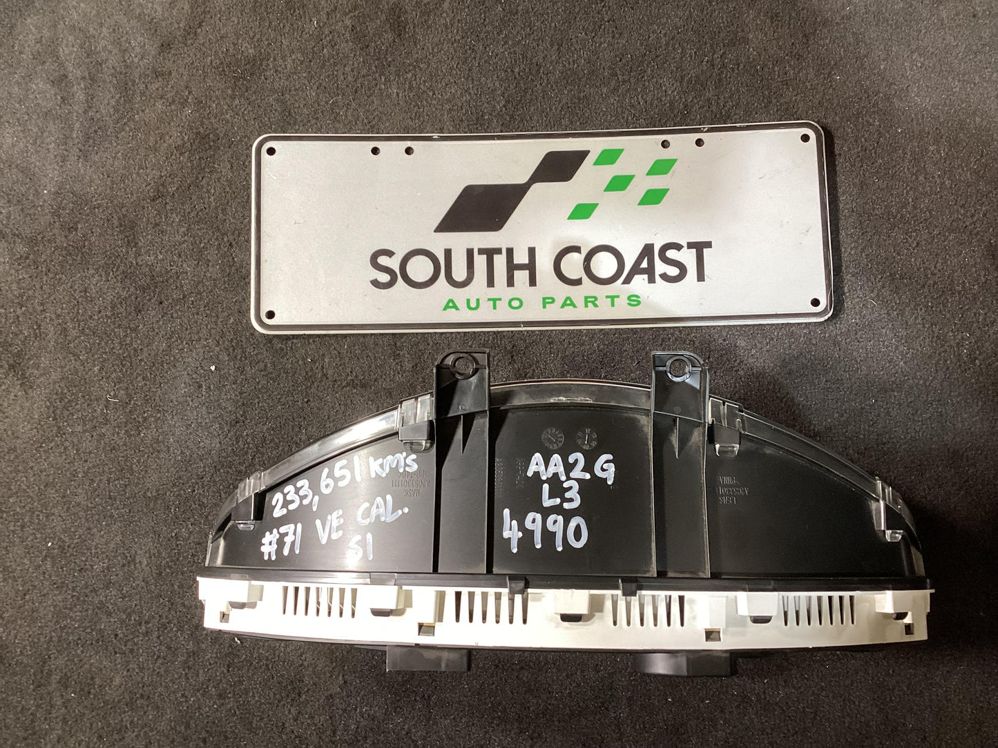 2010HoldenCalaisInstrument Cluster