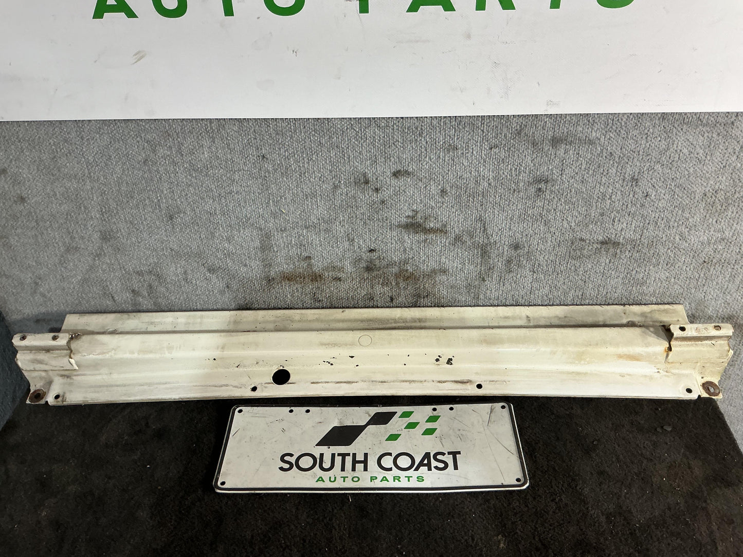 Holden Commodore VR 6H8VRK19HSL781543 Rear Bar Bracket/Reinforcement
