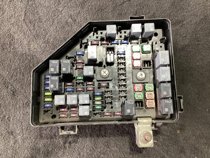 2008 - 2008 Holden Commodore   Fuse Box VES1LEO10HBNFUSEBOX92202583