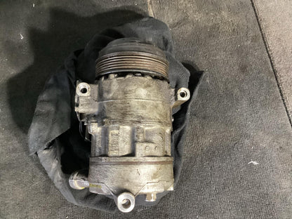 Holden Commodore   A/C Compressor 92197432