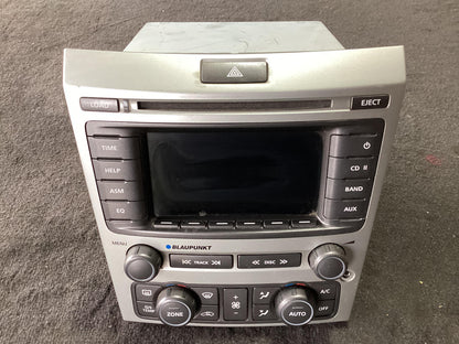 2008 - 2008 Holden Commodore   Stereo Head Unit VES1STEREOHEADUNITRADIOBOX92204796STEREOFASCIA92204837