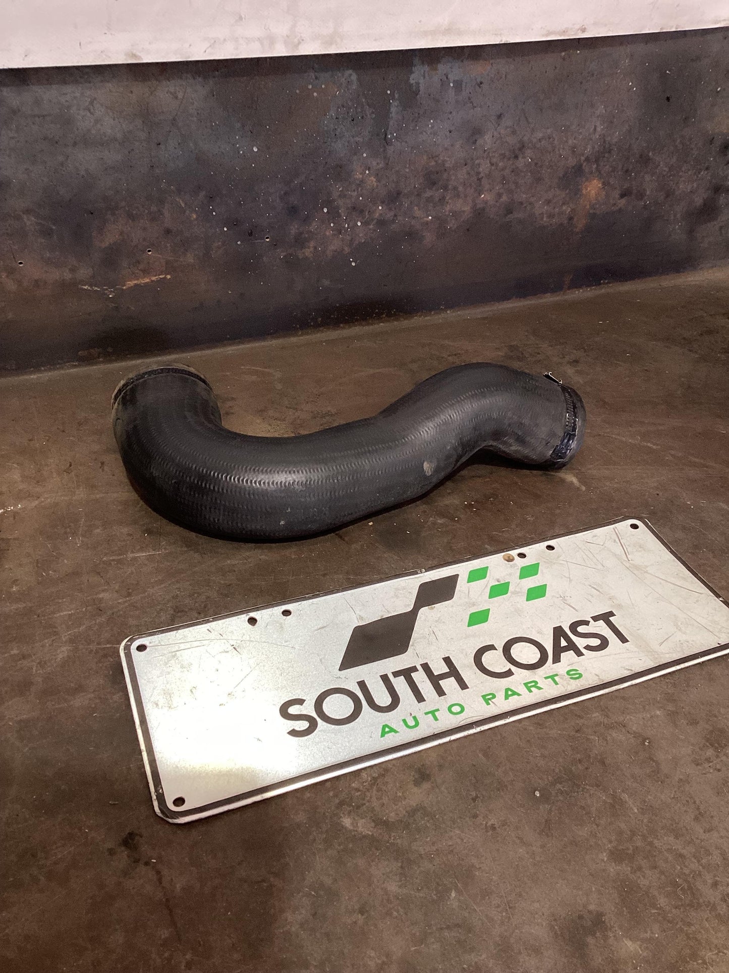 Volkswagen Amarok   Intercooler Pipe
