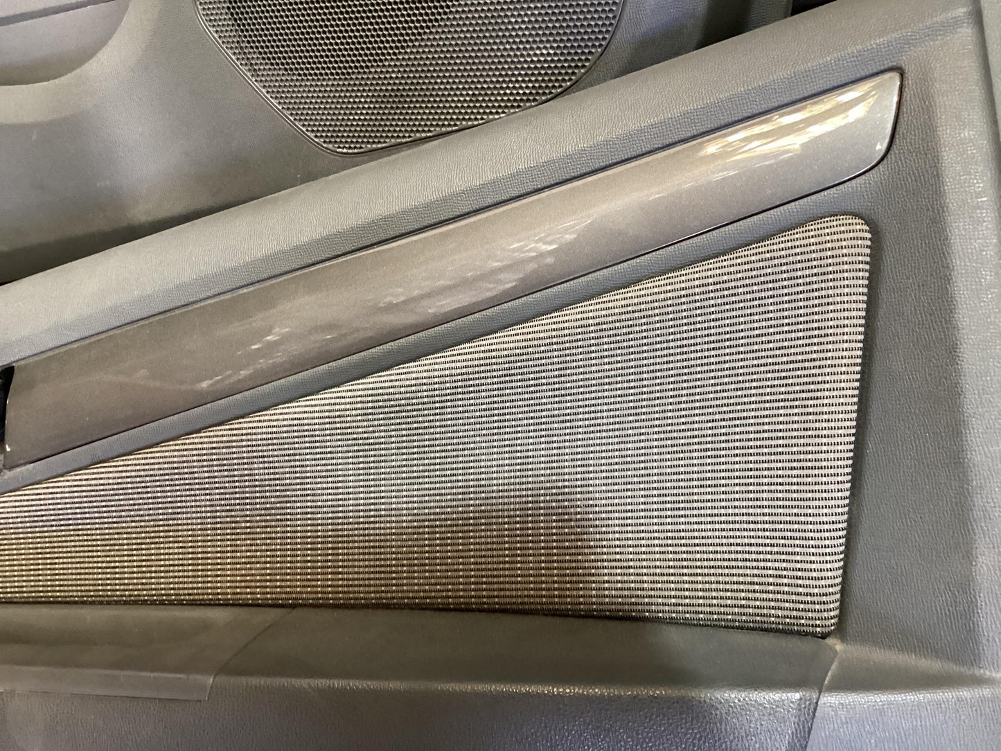 Holden Colorado RG  Complete Interior