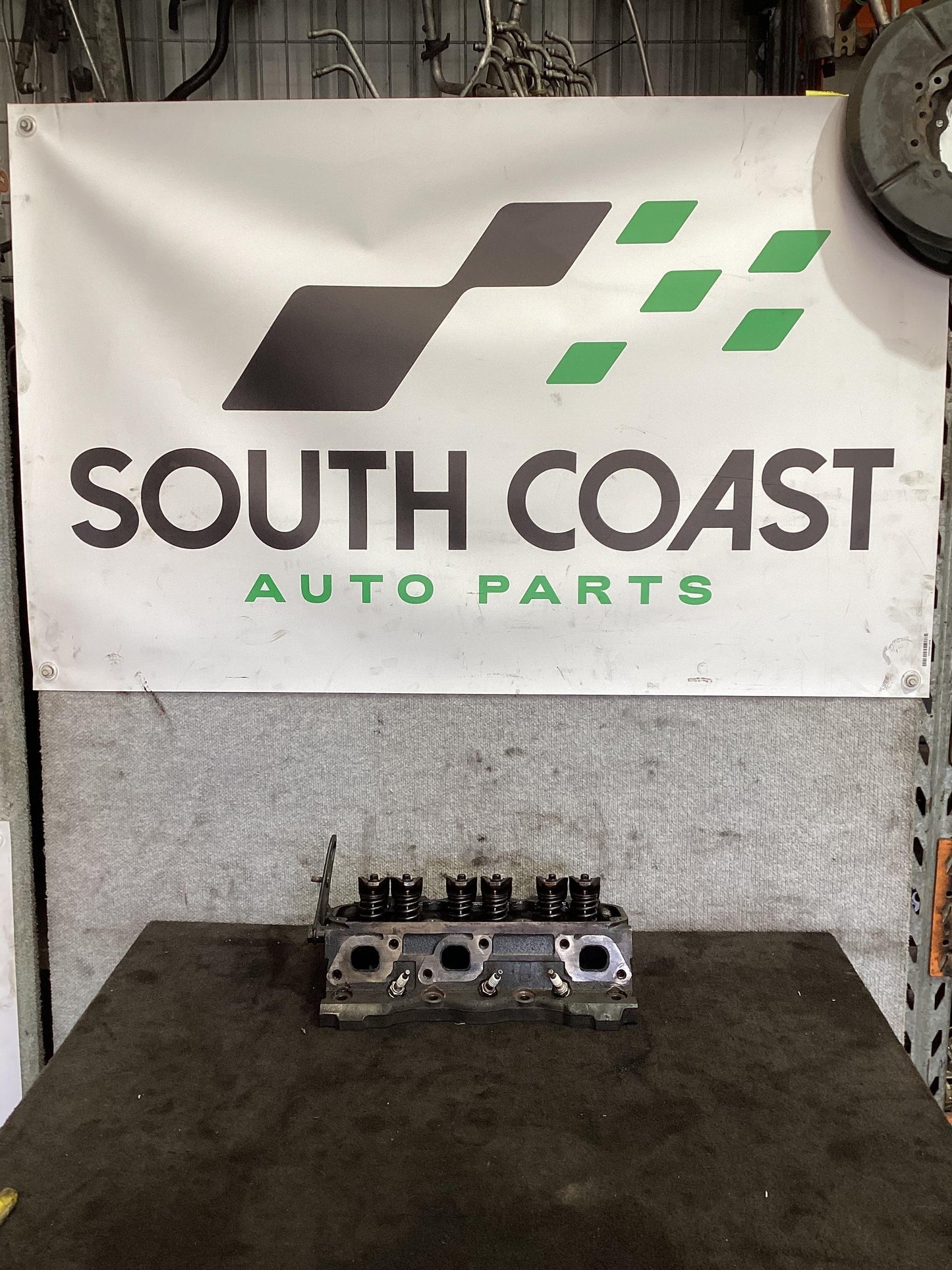 Holden Commodore VR 6H8VRK19HSL781543 Left Cylinder Head
