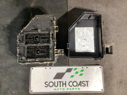 Holden Commodore   Battery Fuse Box 92237641