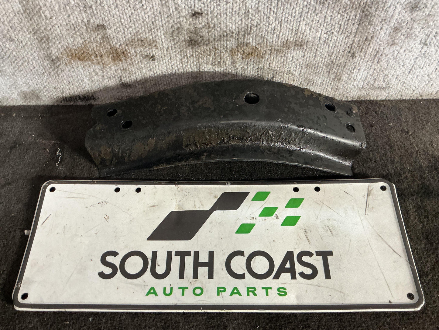 Holden Commodore VR 6H8VRK19HSL781543 Misc Bracket