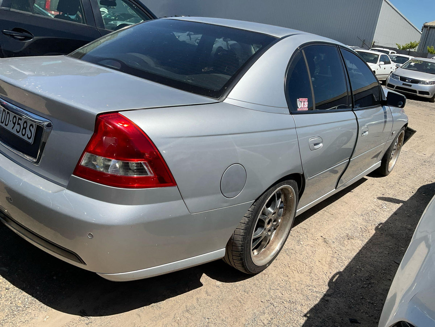 2005 - 2006 Holden Commodore Executive VZ Silver
