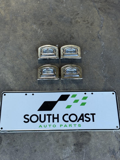 Audi A4 B8 WAUZZ8K9AA071441 Misc Bracket 1K0864203