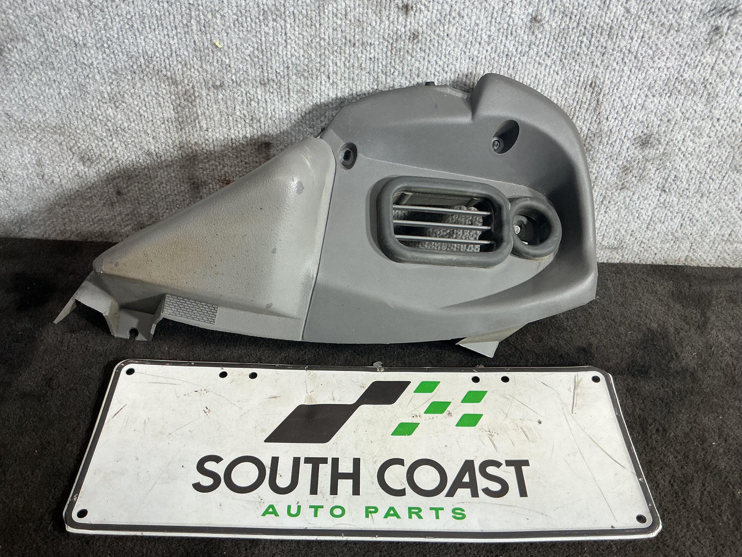 Holden Commodore VR 6H8VRK19HSL781543 Dash End Right 92041154