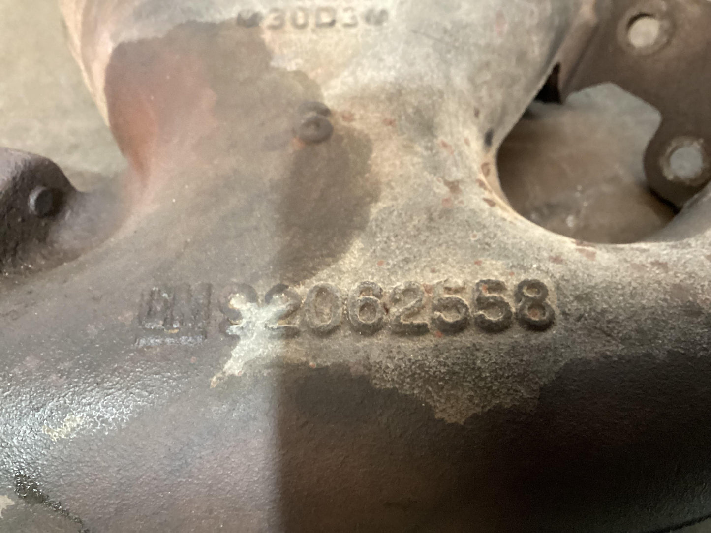 Holden Commodore VY  Right Exhaust Manifold 92062558