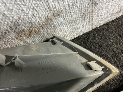 Holden Commodore VR 6H8VRK19HSL781543 Left Indicator 92048654