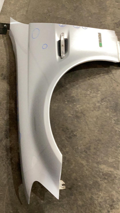 2010, Holden, Calais, VE, Left Front Guard
