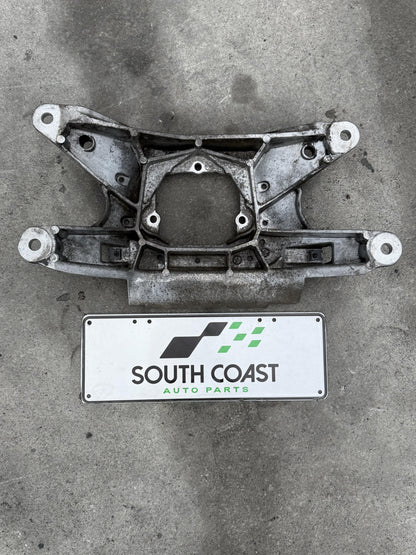 Audi A4 B8 WAUZZ8K9AA071441 Transmission Mount 8K0399263K