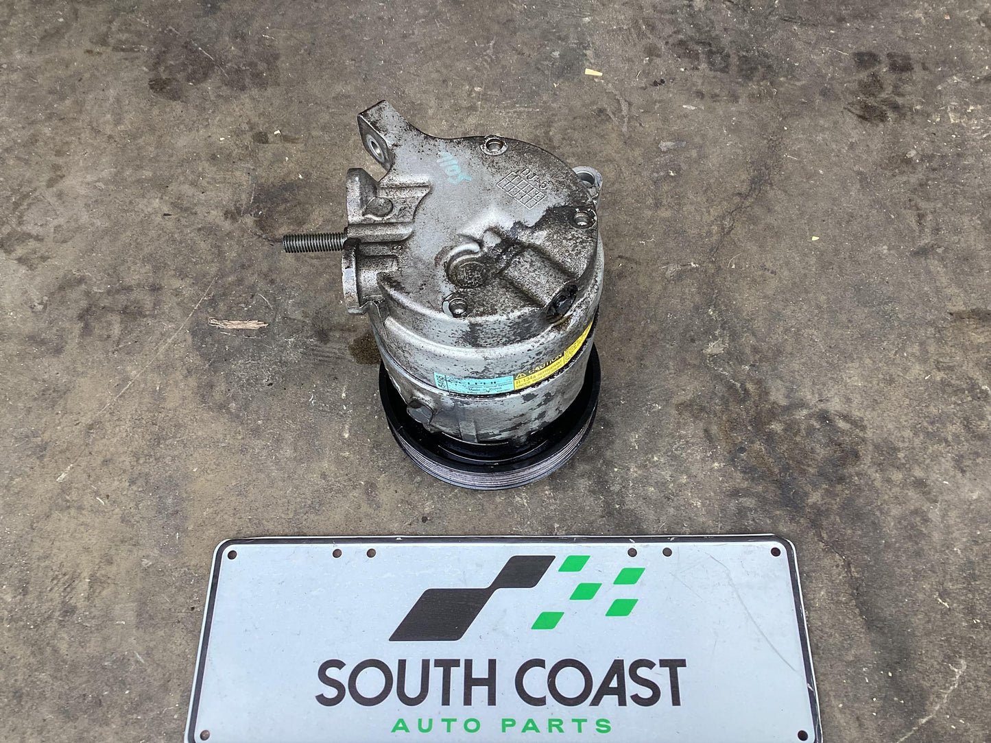 2002 - 2004 Holden Commodore VY 6G1YL54A94L196501 A/C Compressor 1135465