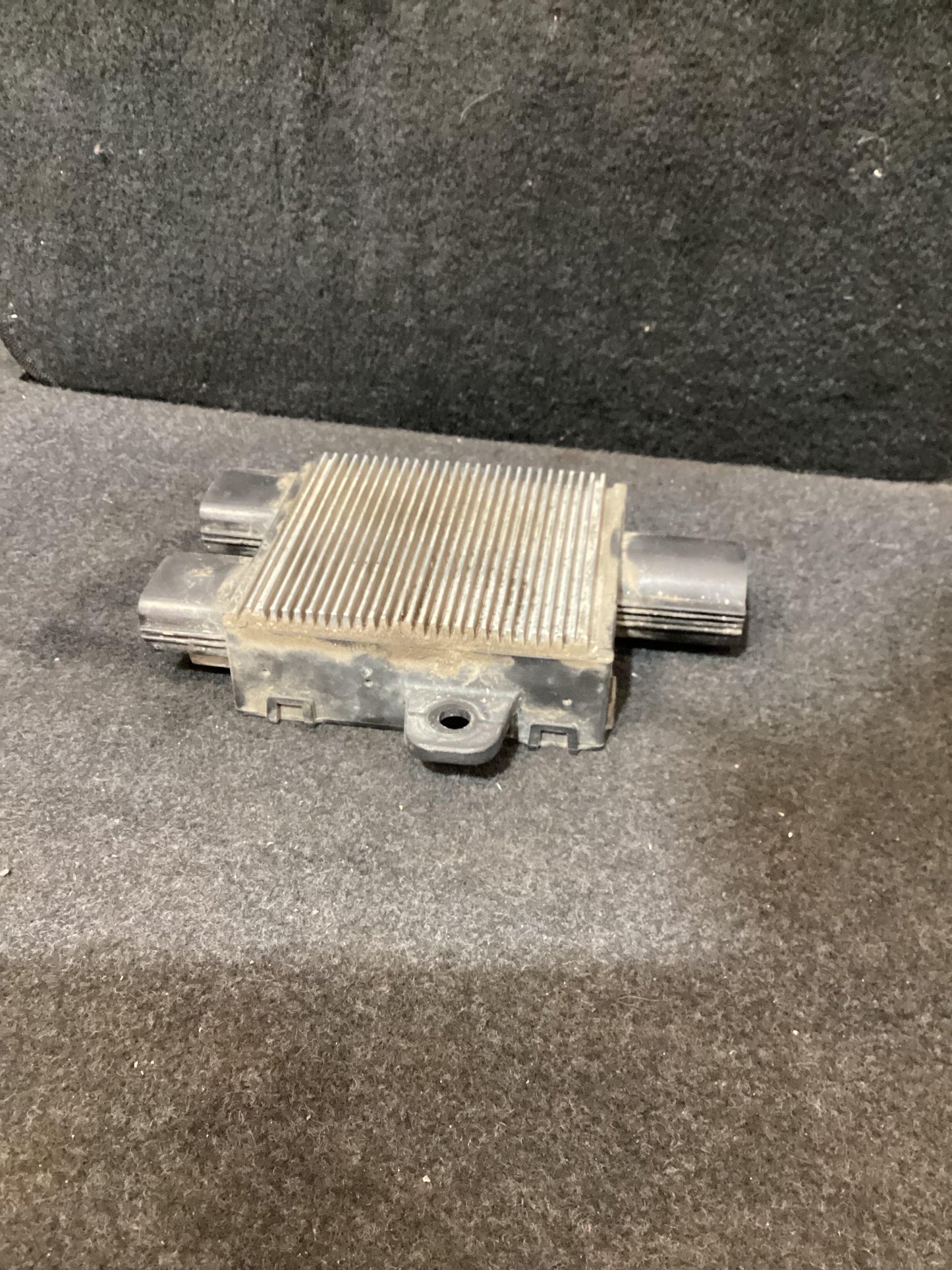 Holden Commodore VF  Cooling Fan Control Module 92272956