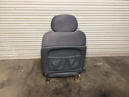 Right Front Seat, 2001, Commodore, VX,
