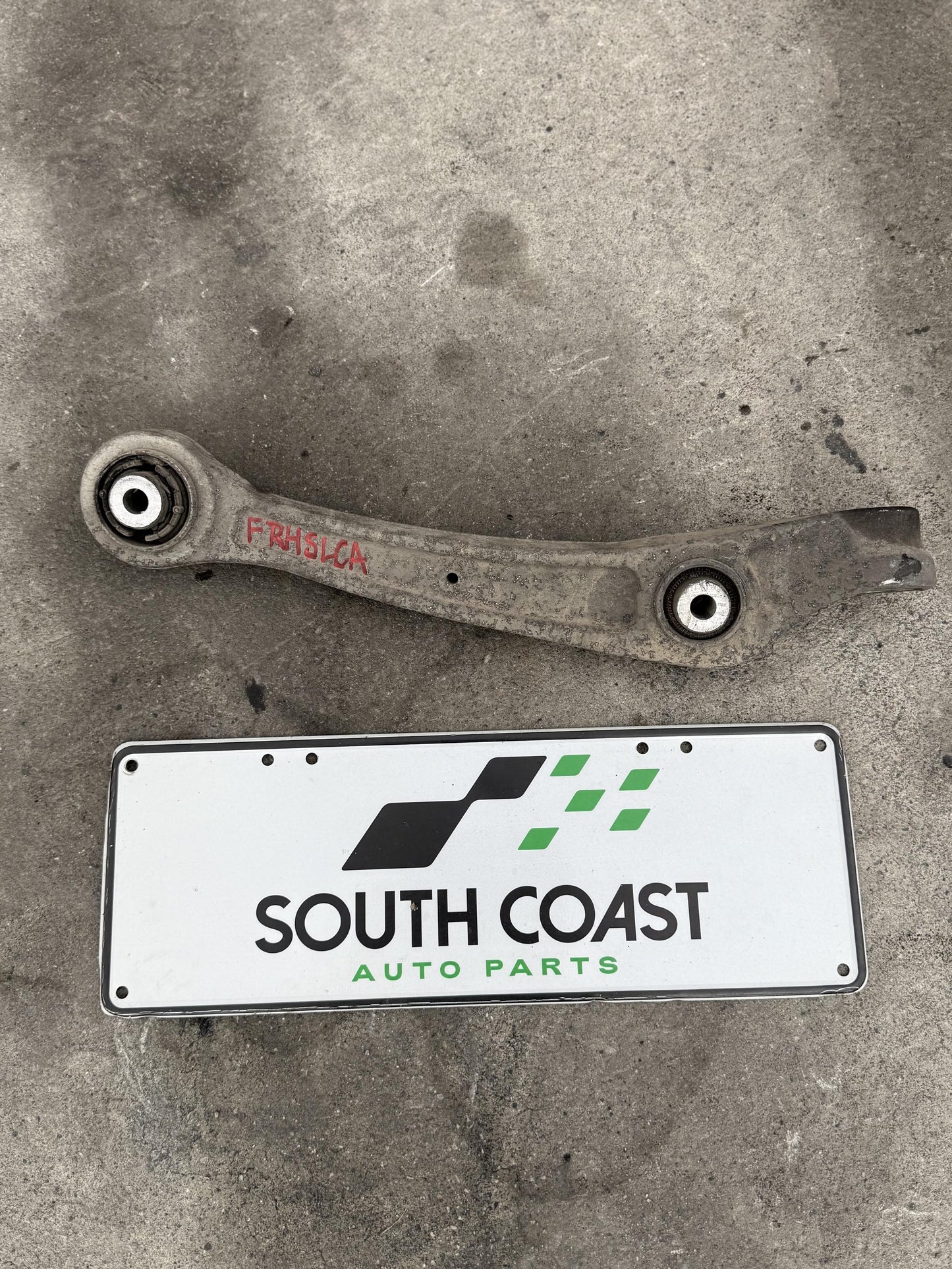 Audi A4 B8 WAUZZ8K9AA071441 Right Front Lower Control Arm 8K0407156B