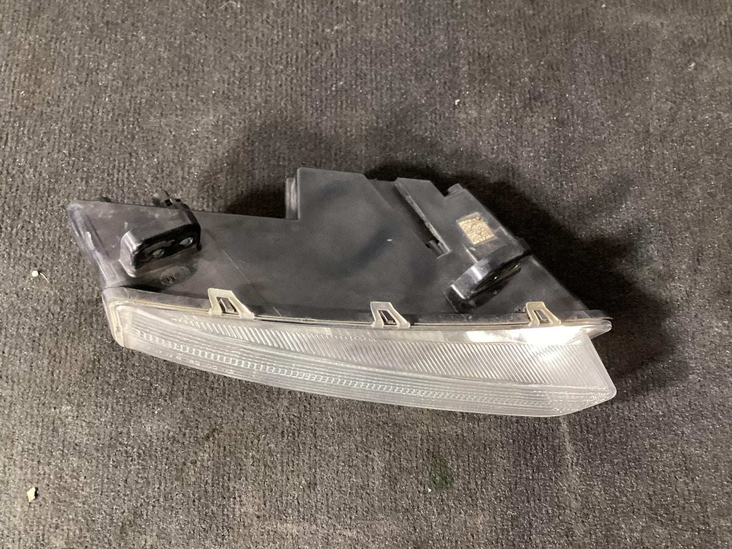 Holden Commodore VF  Left Daytime Driver Light 92278832