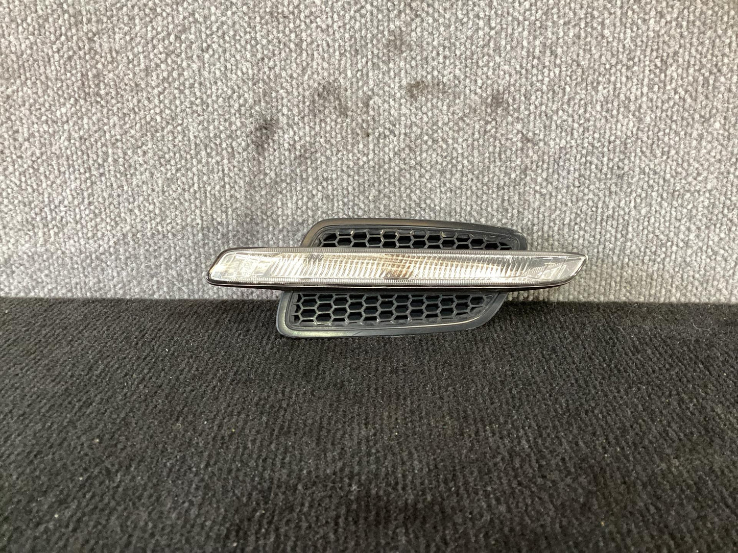 2006 - 2010 Holden Commodore VE  Right Indicator