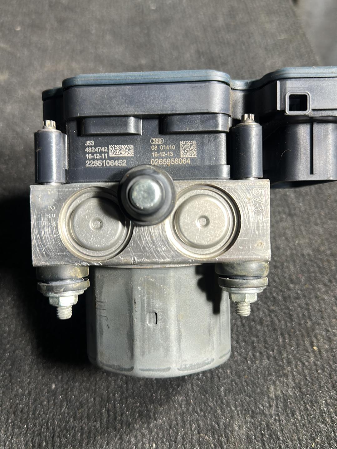 2017 Holden Commodore VF  ABS Pump/Modulator 92278785