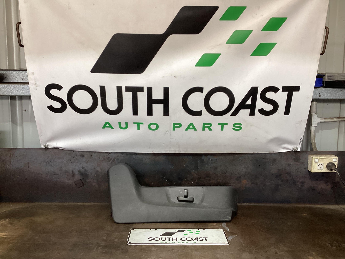 Holden Colorado RG  Right Front Seat Switch