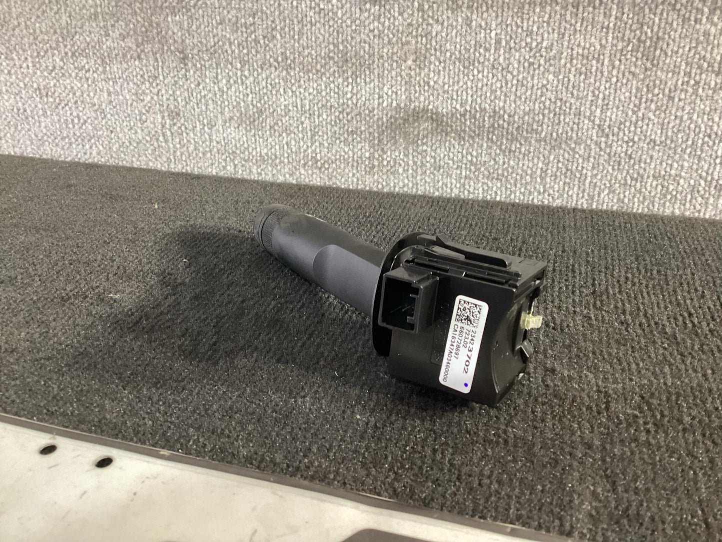 Holden Commodore VF  Indicator Stalk gm96990568