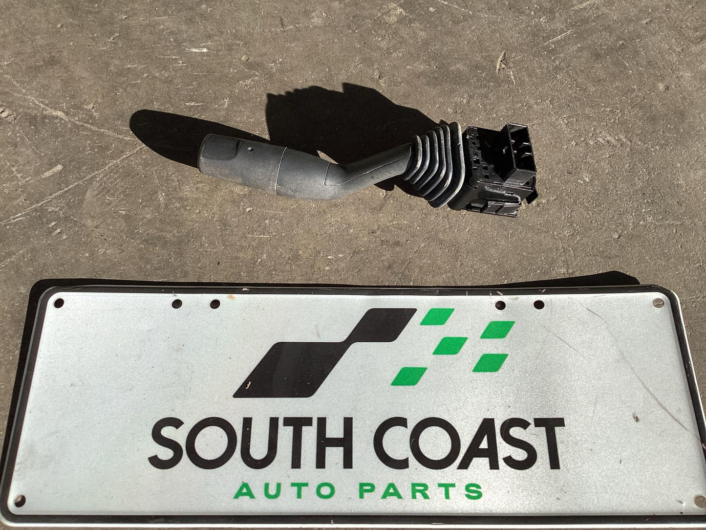 2002 - 2004 Holden Commodore VY 6G1YL54A94L196501 Wiper Switch 92093603