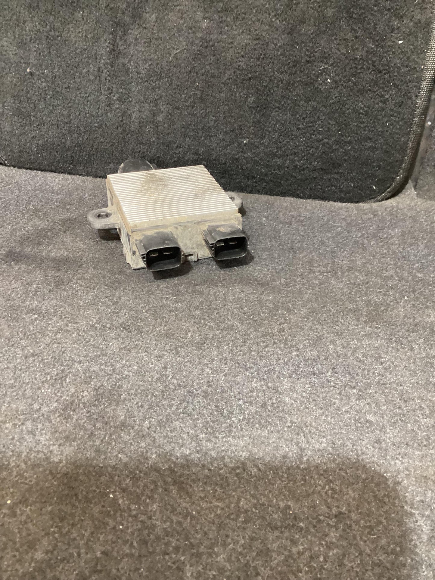 Holden Commodore VF  Cooling Fan Control Module 92272956