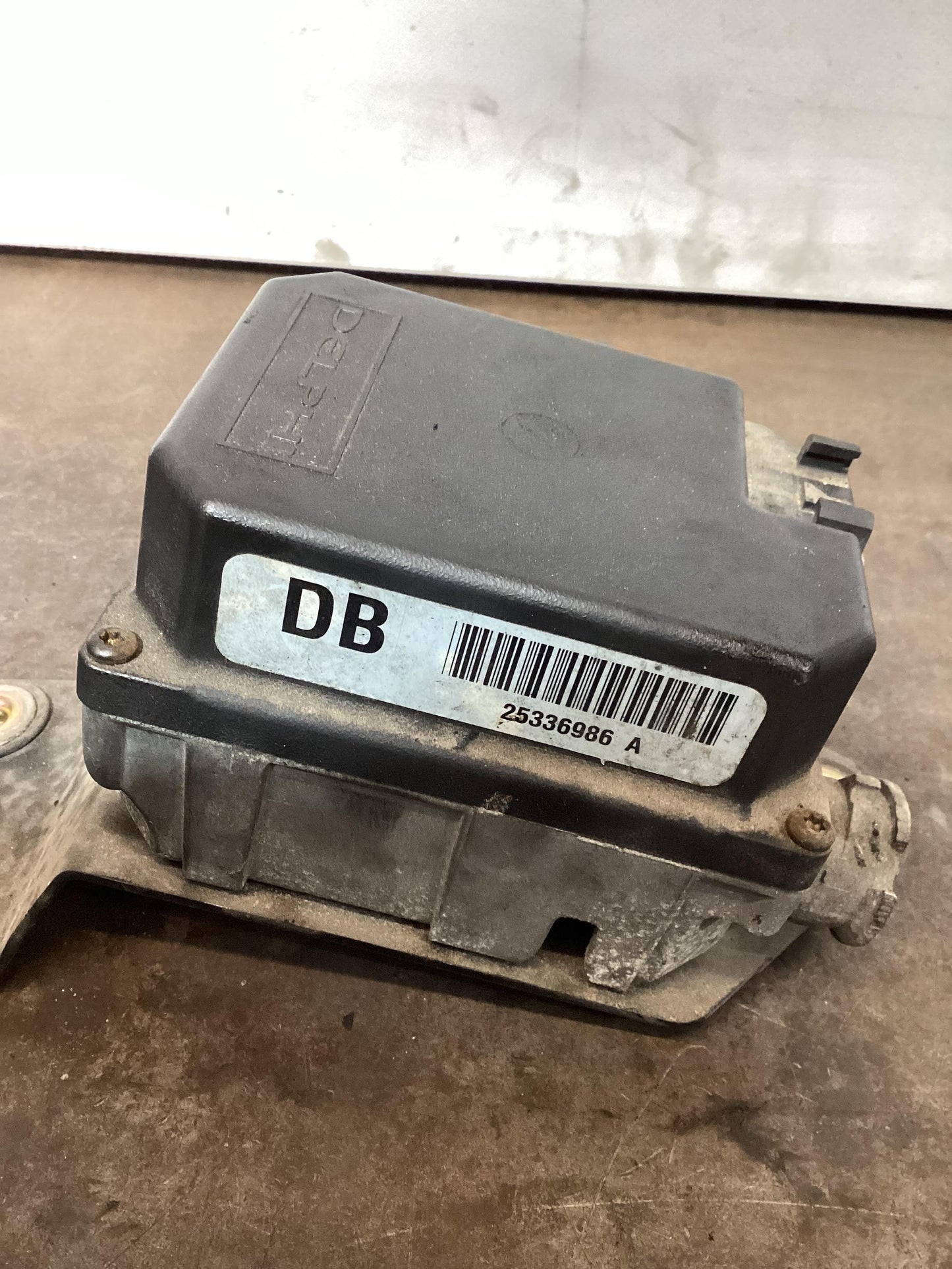 Holden Commodore VY  Cruise Control Unit 25336986
