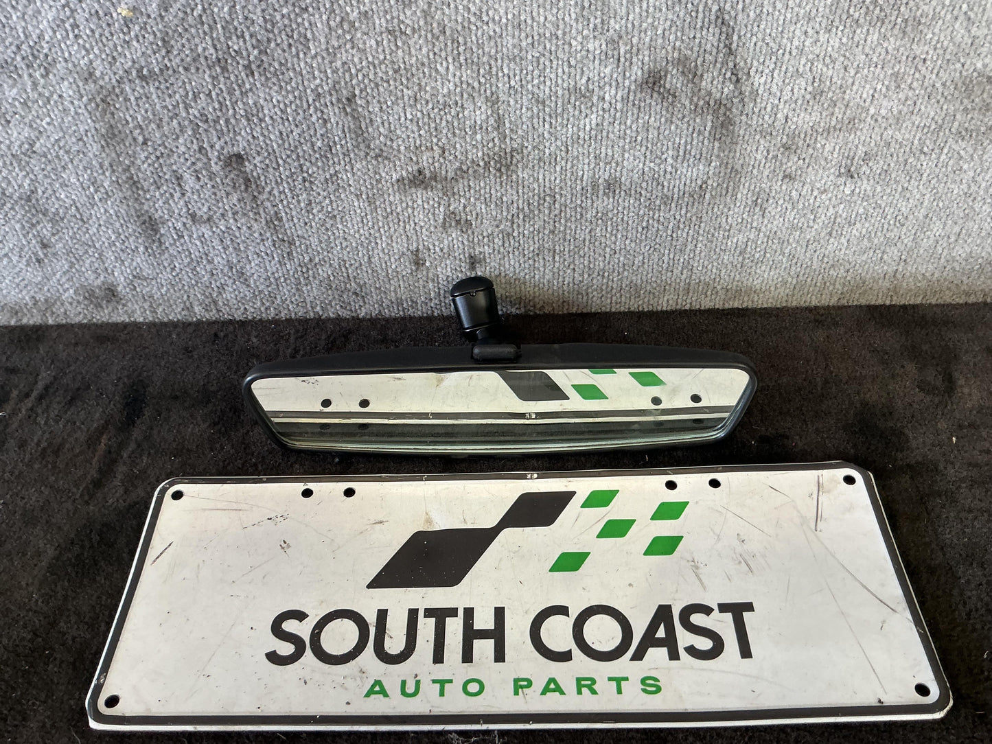 Holden Commodore VU 6H8VUK80F2L904753 Interior Mirror