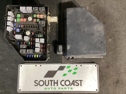 Holden Commodore   Battery Fuse Box 92237641