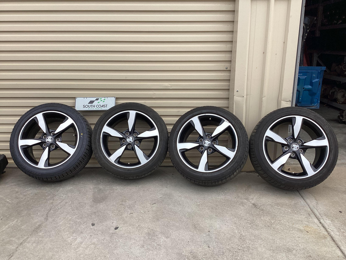 Holden Commodore VF  Wheels/Brakes