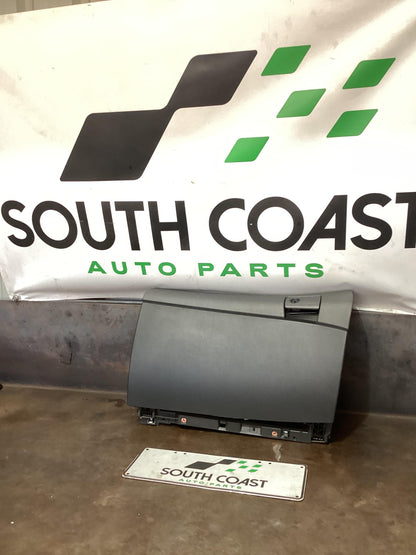 Holden Commodore VE  Glove Box 92496727