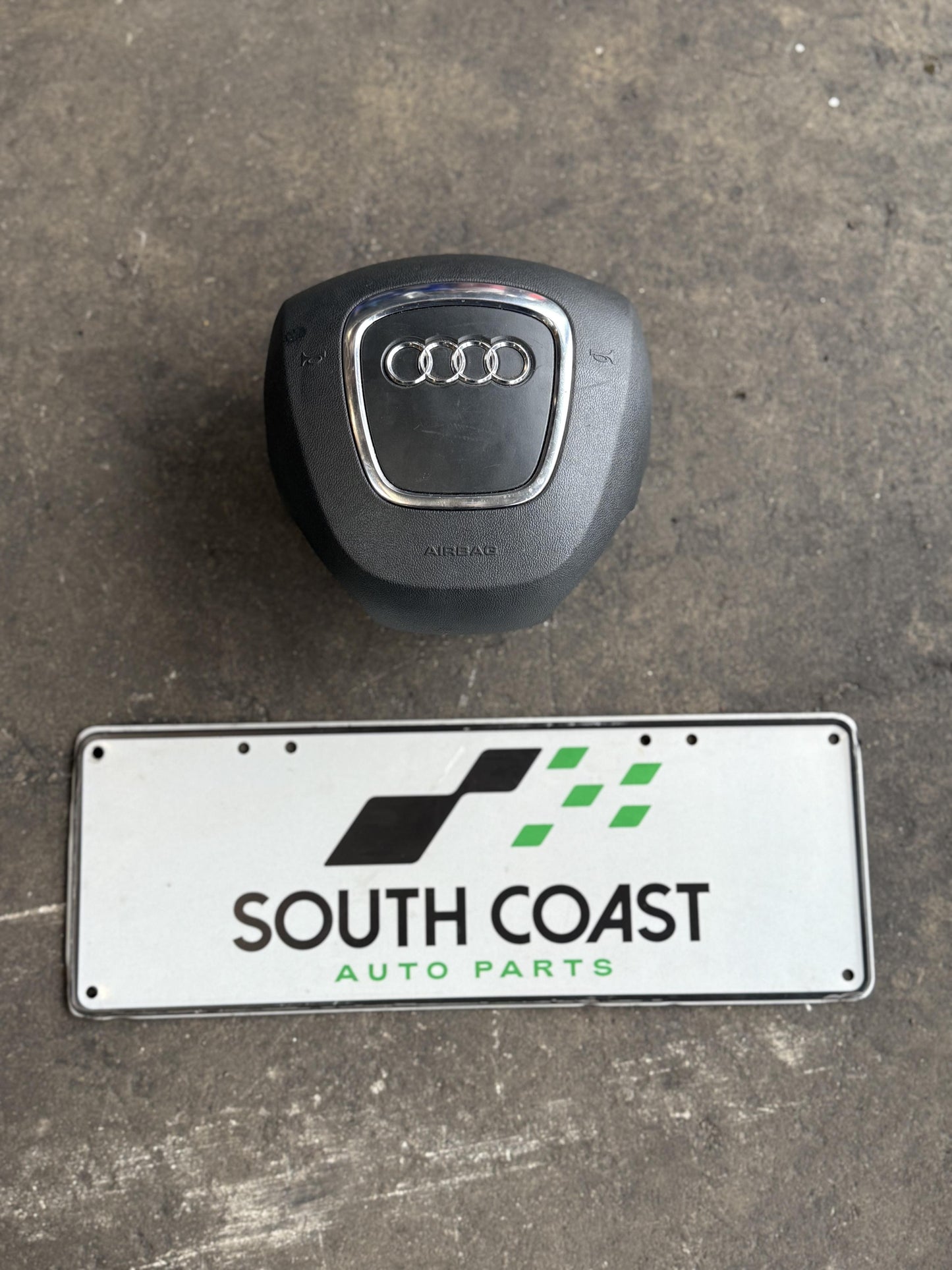 Audi A4 B8 WAUZZ8K9AA071441 Right Front Airbag 8K0880201A
