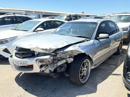 2005 - 2006 Holden Commodore Executive VZ Silver